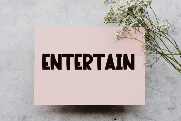 Discover the Elegance of the Entertain Display Font